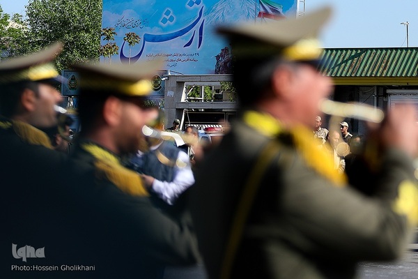 رژه روز ارتش در قزوین