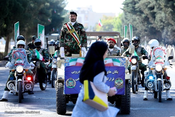 رژه روز ارتش در قزوین