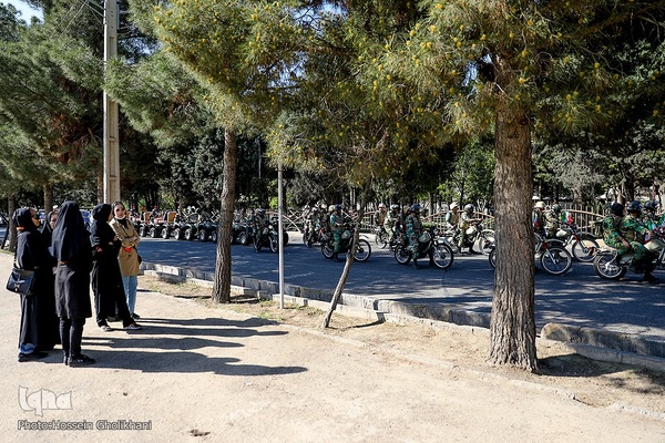 رژه روز ارتش در قزوین