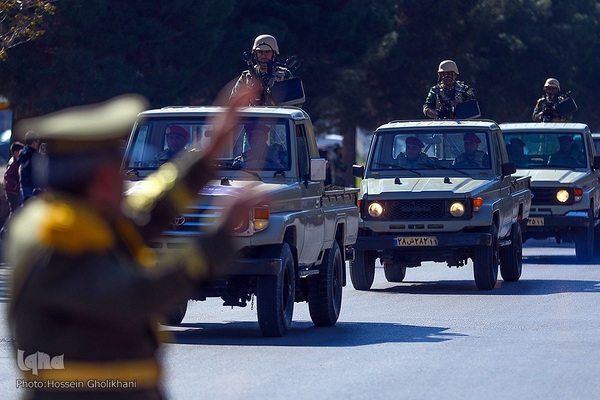 رژه روز ارتش در قزوین