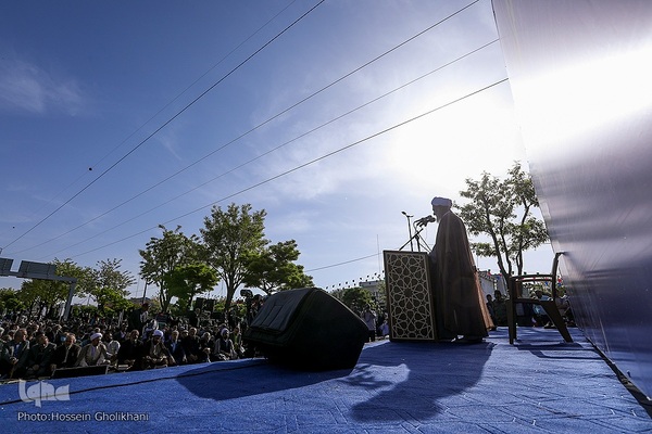 نماز عید سعید فطر در قزوین