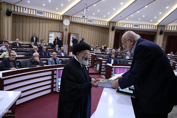 مراسم گرامیداشت استاد محمدکریم باریک‌بین، نسخه‌شناس قزوینی