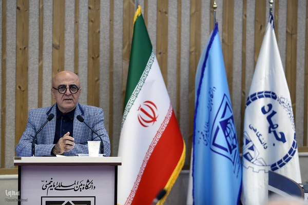 مراسم گرامیداشت استاد محمدکریم باریک‌بین، نسخه‌شناس قزوینی