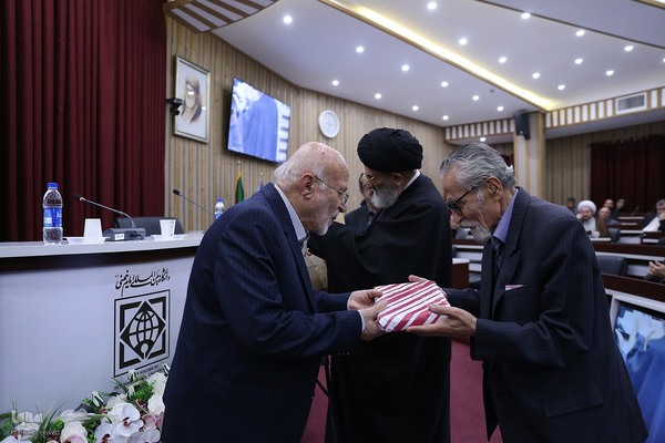 مراسم گرامیداشت استاد محمدکریم باریک‌بین، نسخه‌شناس قزوینی