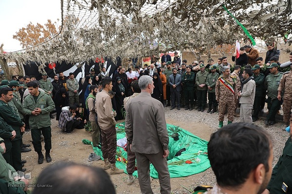 مراسم تشییع و تدفین شهید الیاس چگینی در زادگاهش