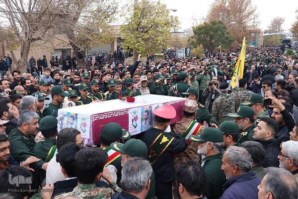 مراسم تشییع و تدفین شهید الیاس چگینی در زادگاهش