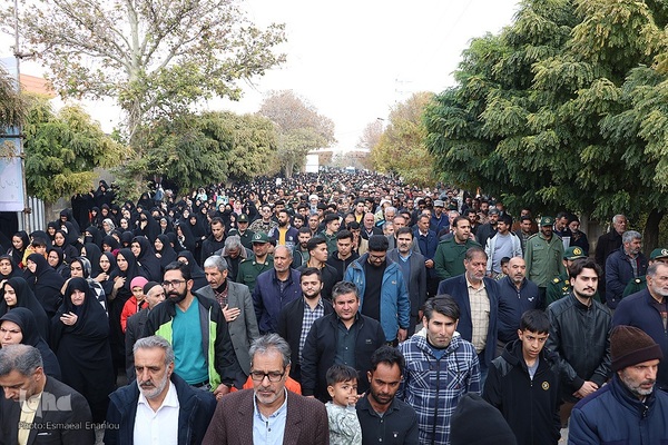 مراسم تشییع و تدفین شهید الیاس چگینی در زادگاهش