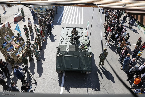 مراسم رژه روز ارتش