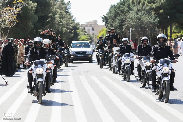 مراسم رژه روز ارتش