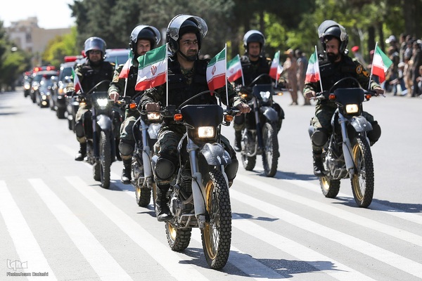 مراسم رژه روز ارتش