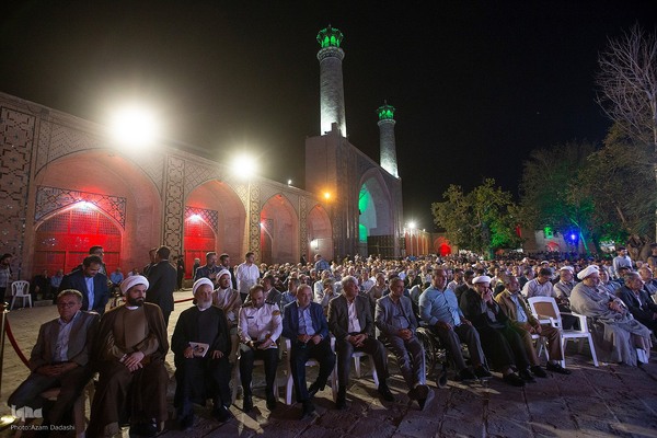 رونمایی تقریظ رهبر معظم انقلاب بر کتاب «پاسیاد پسر خاک»