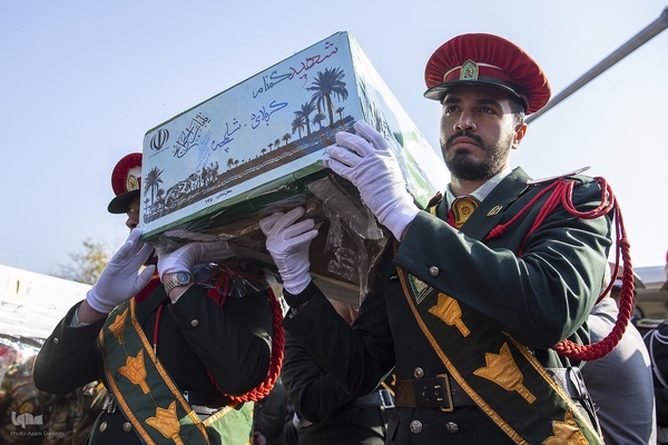 مراسم تشییع ۸ شهید گمنام در قزوین