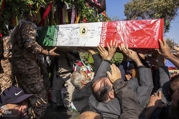 مراسم تشییع ۸ شهید گمنام در قزوین