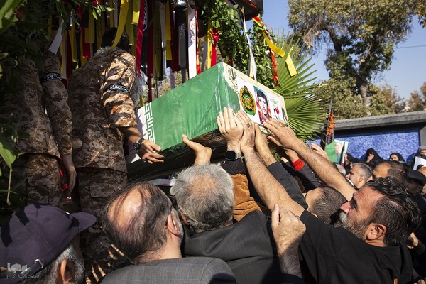 مراسم تشییع ۸ شهید گمنام در قزوین