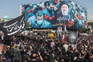 Tasyyik jenazah presiden yang syahid di Tehran + gambar