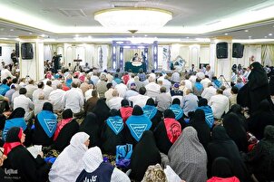 په مدینې کې د اروښاد امام  درحلت کلیزه