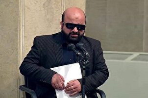 له ولی فقیه سره د قضایه قوې د مسئولنو په کتنې کې  د محمد بهرامي  په زړه پورې تلاؤت 