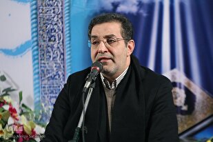 İranlı kâri Haşim Roğeni’nin Kur’an tilaveti